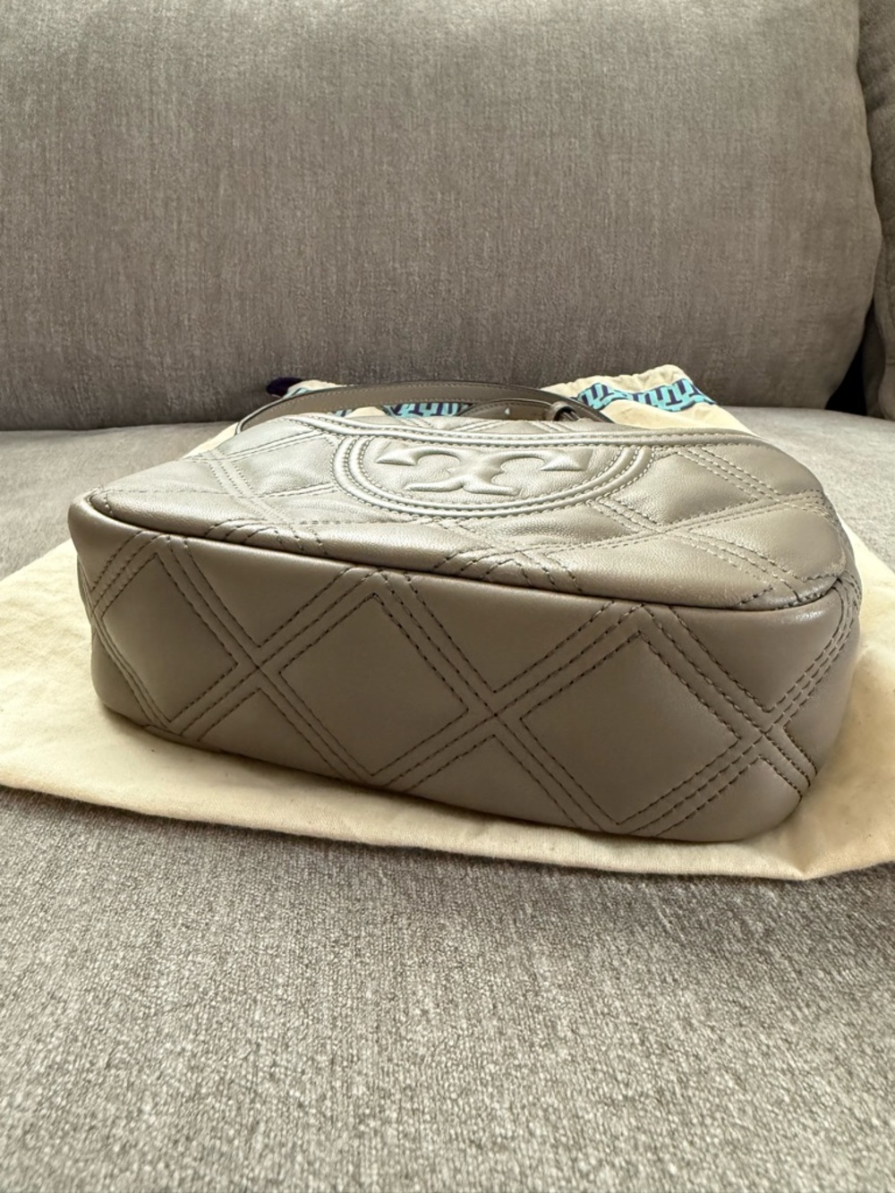Gray Quilted Leather Crossbody Bag with Chain Strap - Picture 3 of 10